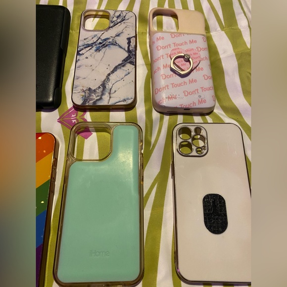 Multicolor Multi-Phone Case Collection - Picture 3 of 8
